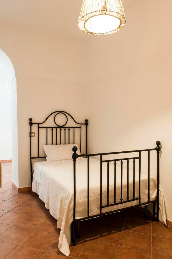 Ninetta Bed & Breakfast Solarino Exterior photo