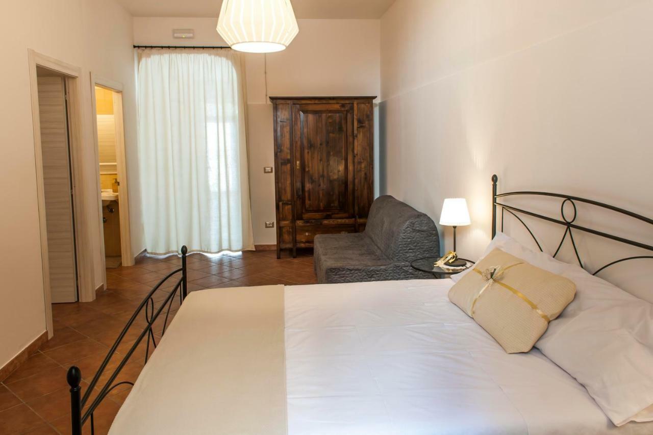Ninetta Bed & Breakfast Solarino Exterior photo